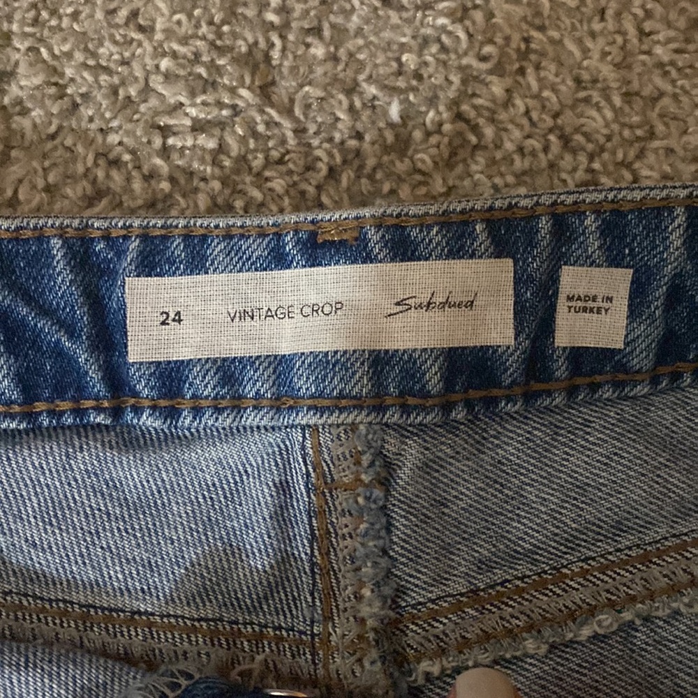 Super cute jean shorts - Picture 3 of 3